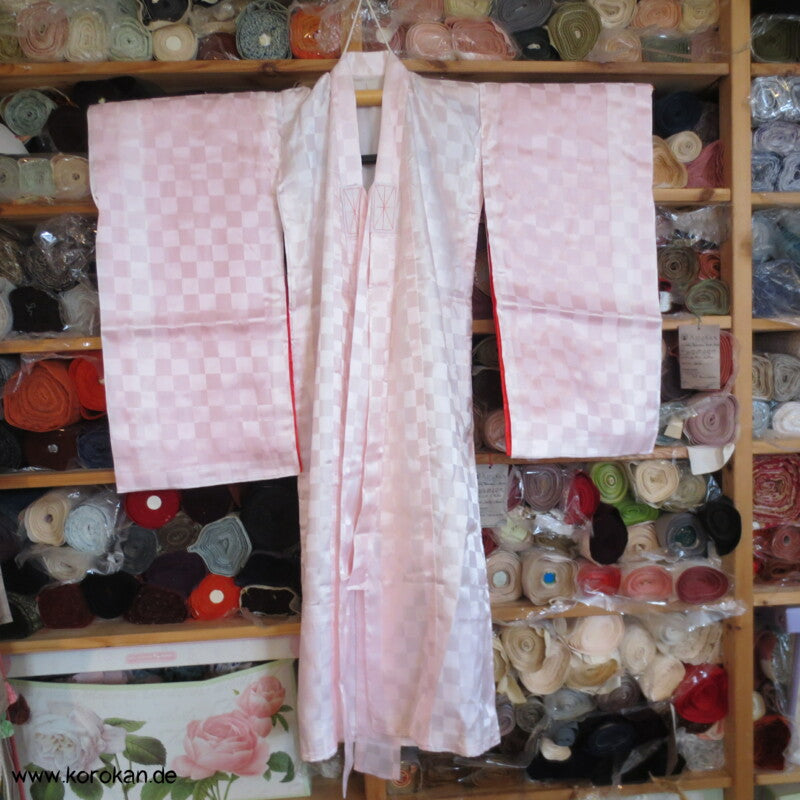 kleine Mädchen Furisode - Prachtkimono, Mandarinenten, Goldstickerei