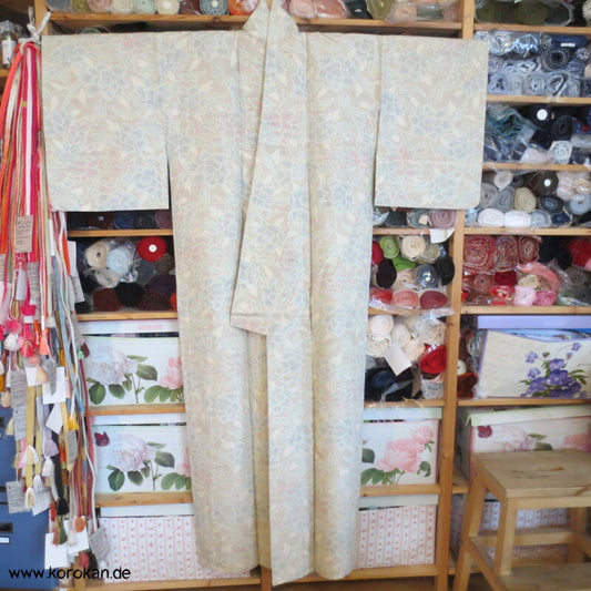 Kasuri Paeonien Tsumugi Seiden Komon Hitoe - ungefütterter Kimono
