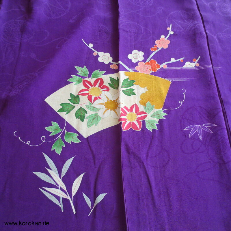Furisode Seiden Kimono, Murasaki lila, antik, teilbestickt