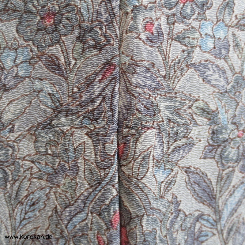 blaugraues Granatapfelmuster Chirimen Seiden Crepe Komon Kimono