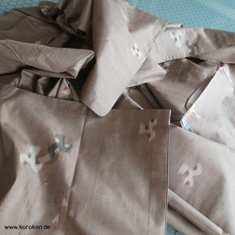 Tripod Meisen Seiden Komon Kimono