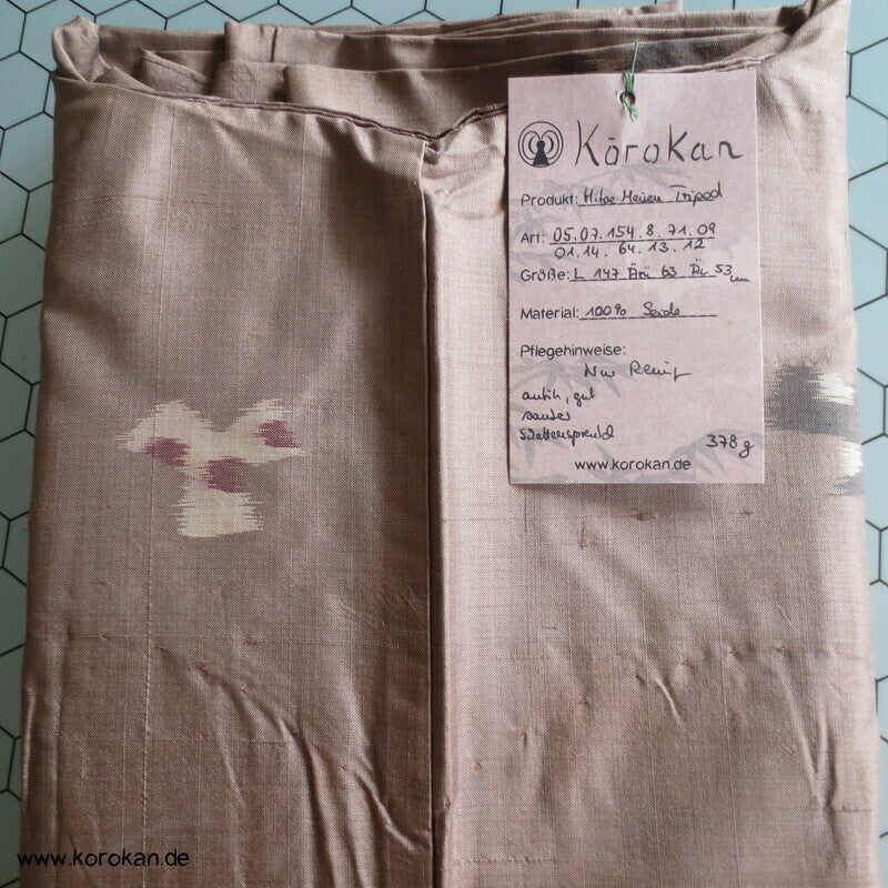 Tripod Meisen Seiden Komon Kimono