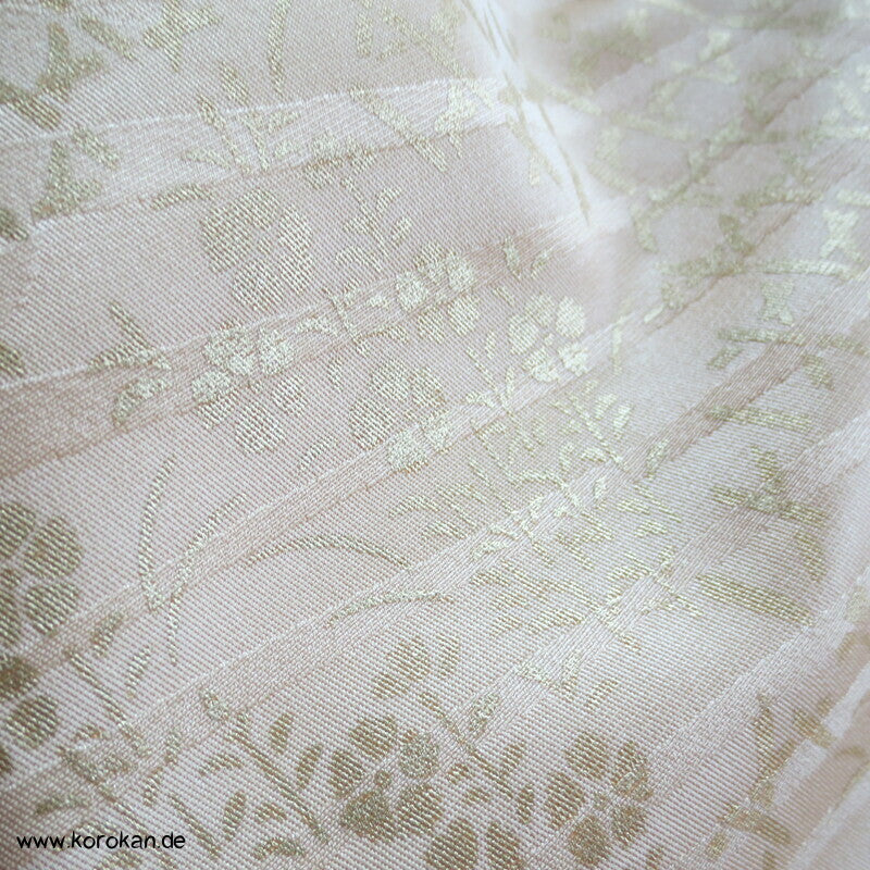 Golddruckmuster auf diagonalen Streifen Seidendamast Furisode Kimono