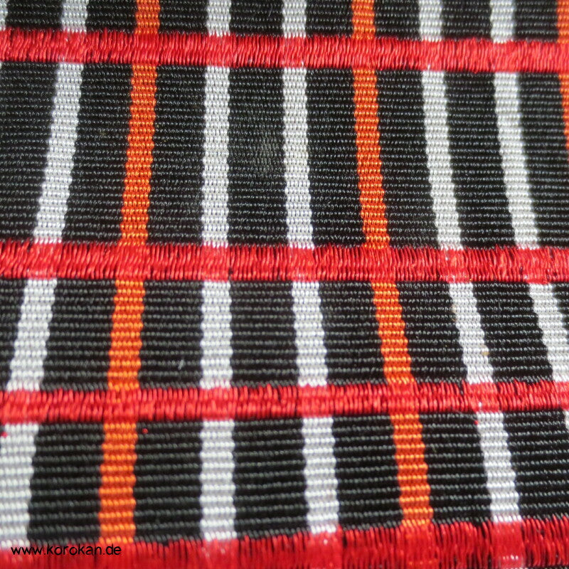 rotes Karo auf schwarz Seiden Hanhaba Obi
