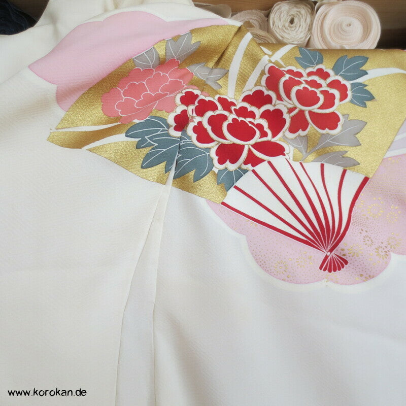 Fächer, Blüten Furisode, Seidendamast Karieba Kimono Stoff