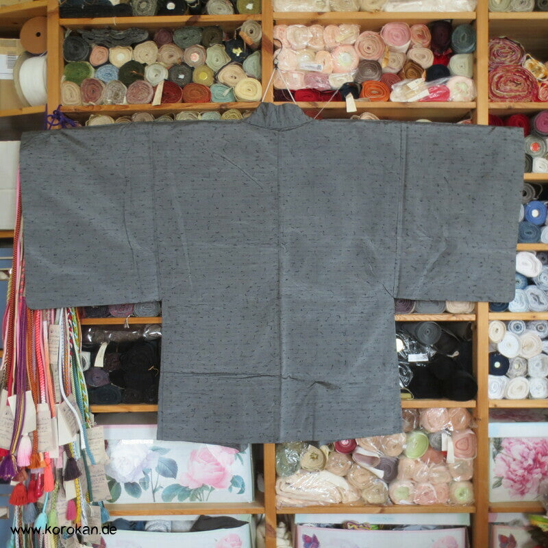 graue Fushi Tsumugi Seiden Haori Jacke, Schreibset BIld Futter