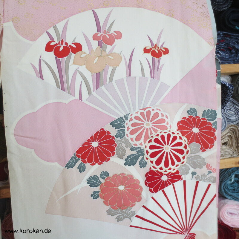 Fächer, Blüten Furisode, Seidendamast Karieba Kimono Stoff