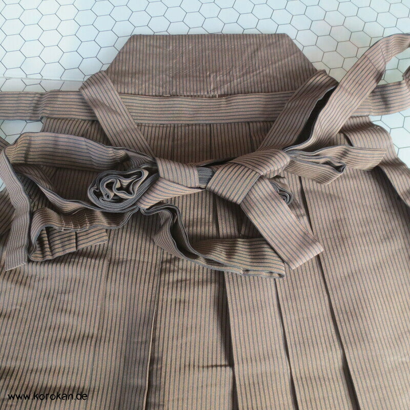 cognac schwarz Streifen Seiden Hakama - Andon