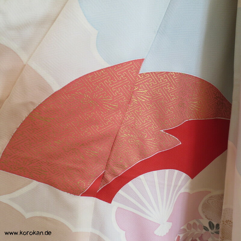 Fächer, Blüten Furisode, Seidendamast Karieba Kimono Stoff