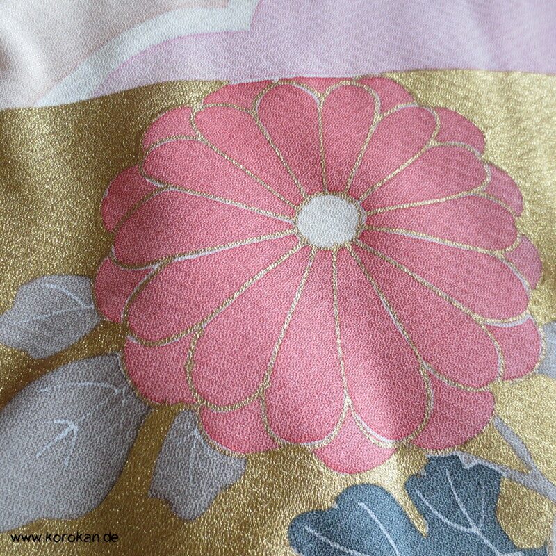 Fächer, Blüten Furisode, Seidendamast Karieba Kimono Stoff