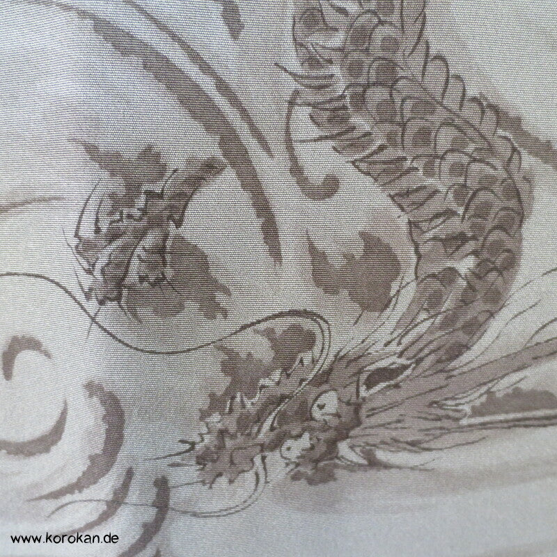 graue Drachen Seide, Juban Kimono