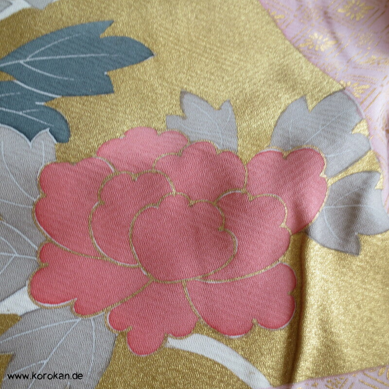 Fächer, Blüten Furisode, Seidendamast Karieba Kimono Stoff