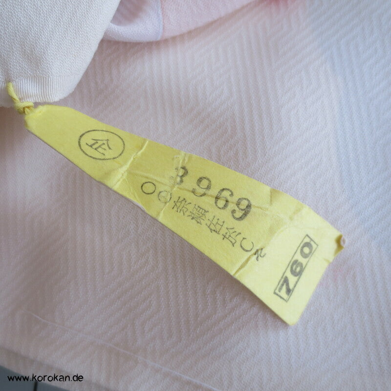 Fächer, Blüten Furisode, Seidendamast Karieba Kimono Stoff