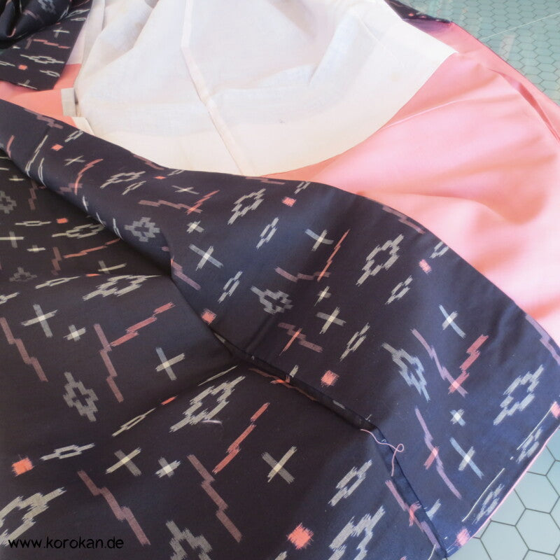 geometrischer Meisen Seiden Kimono