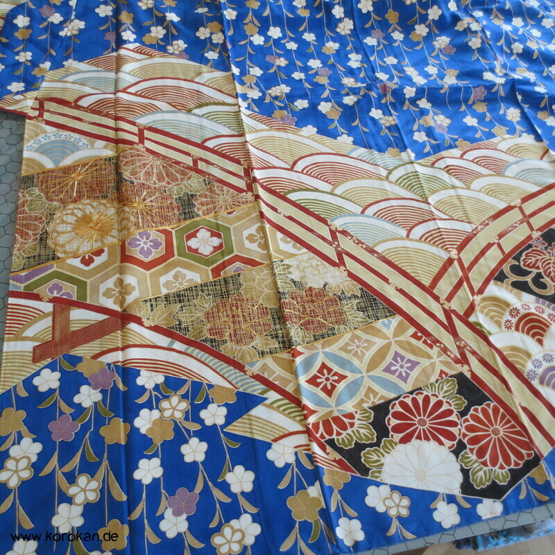 Brücken über Wellen mit Gold und hängenden Blüten Furisode Seidendamast Kimono