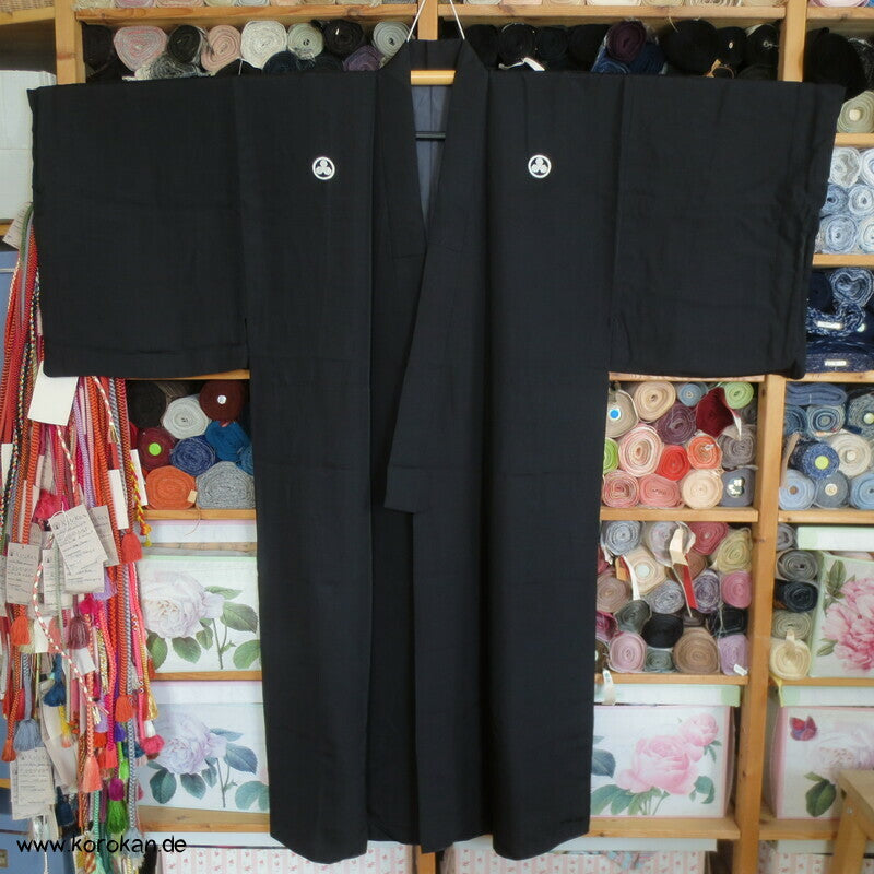 Montsuki Kimono, 5 x 3 Eichenblatt Mon