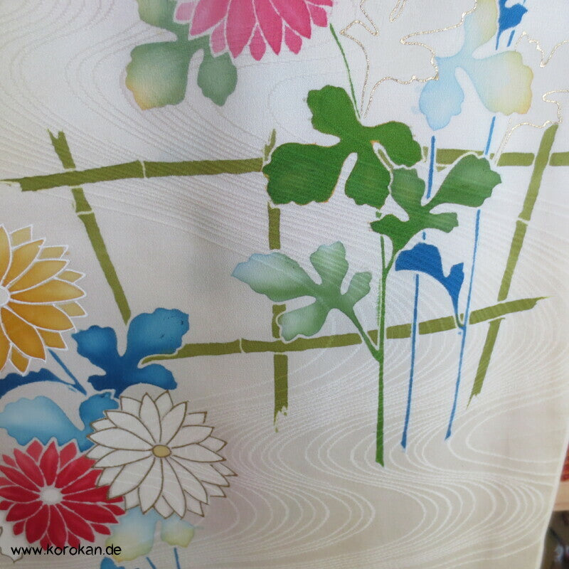 Blüten Furisode Seidendamast Karieba