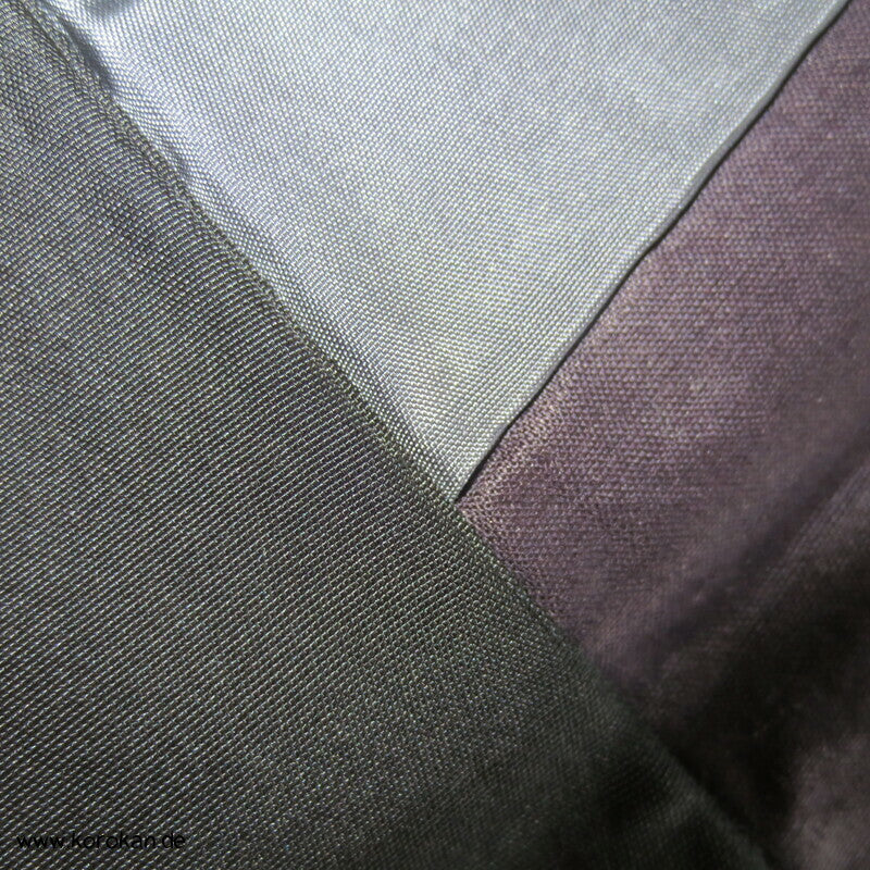 Montsuki Kimono, 5 x 3 Eichenblatt Mon