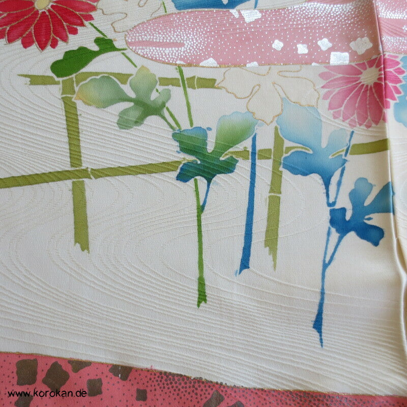 Blüten Furisode Seidendamast Karieba