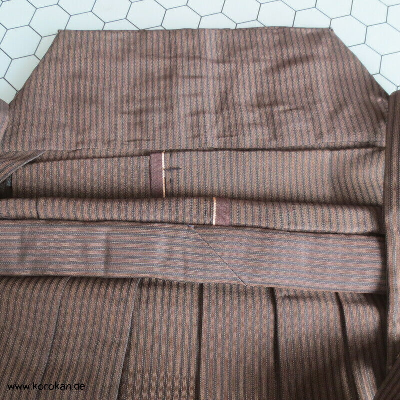 braun schwarz gestreifte Hakama - Andon - Rock - Typ