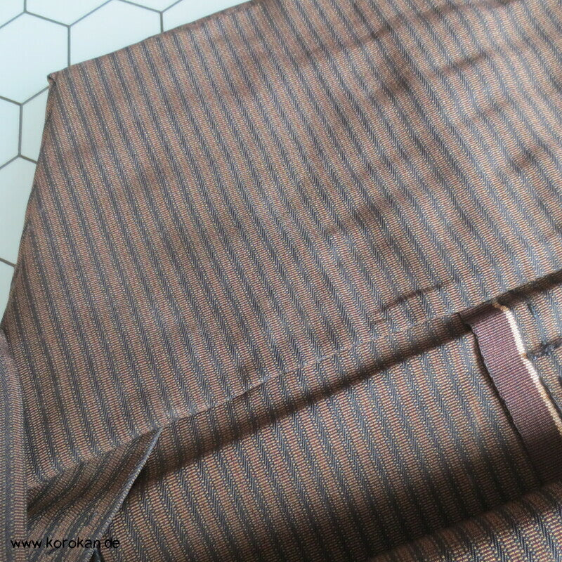 braun schwarz gestreifte Hakama - Andon - Rock - Typ