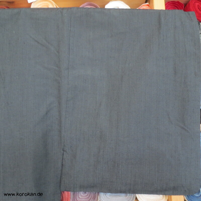 anthrazitgrauer Herren Tsumugi Seiden Kimono,