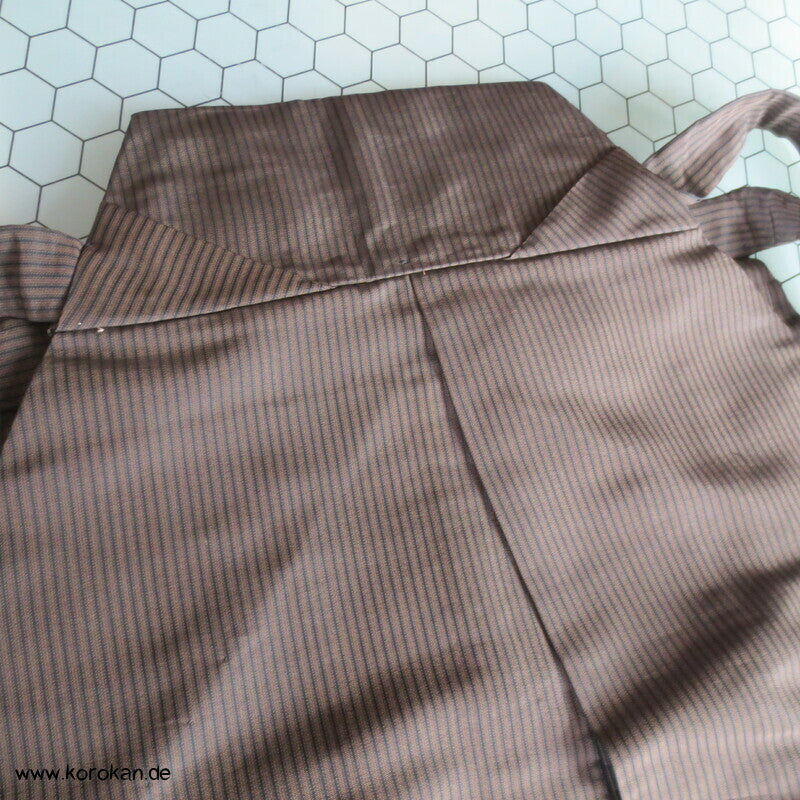braun schwarz gestreifte Hakama - Andon - Rock - Typ