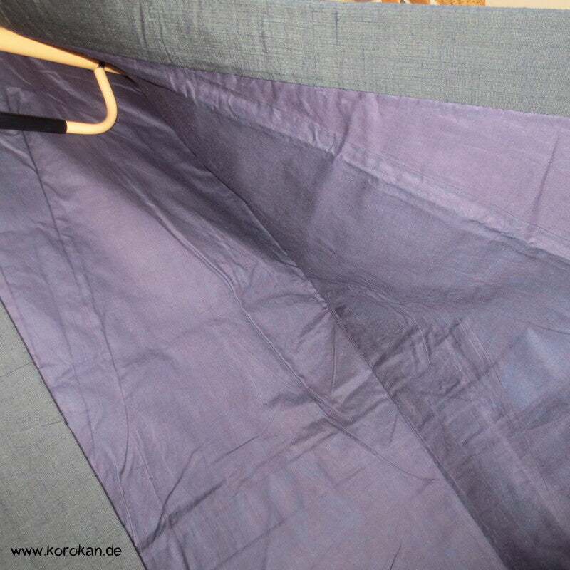 anthrazitgrauer Herren Tsumugi Seiden Kimono,