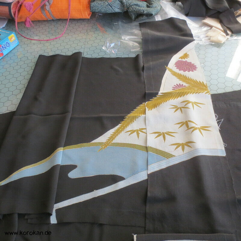 Araihari Tomesode Kimono Stoffreste - nur als Bastelmaterial