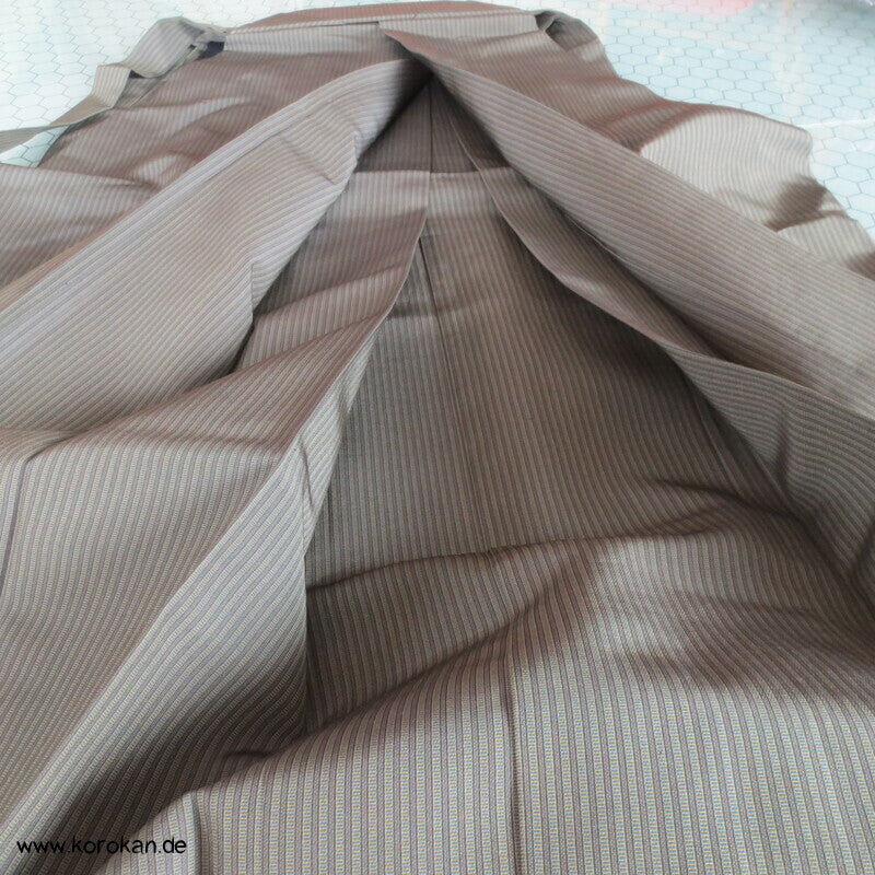 grün gestreifte Hakama - Andon - Rock - Typ