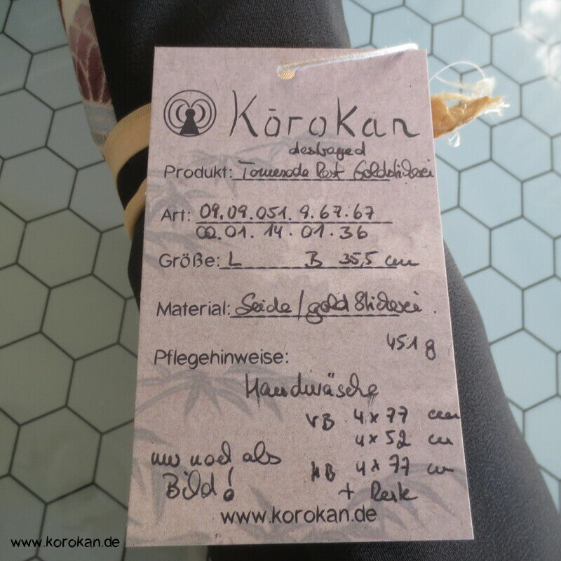 Araihari Tomesode Kimono Stoffreste - nur als Bastelmaterial
