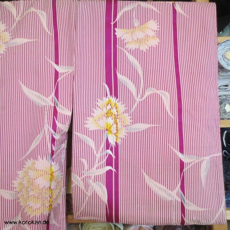 Satin Kasuri Streifen, Nadeshiko Komon Kimono