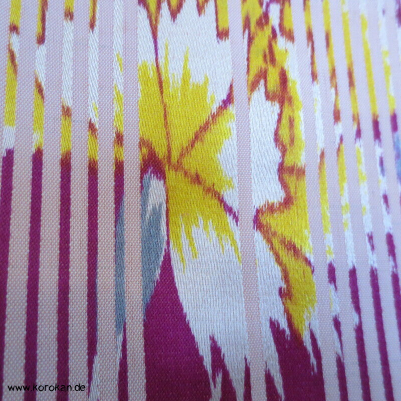 Satin Kasuri Streifen, Nadeshiko Komon Kimono