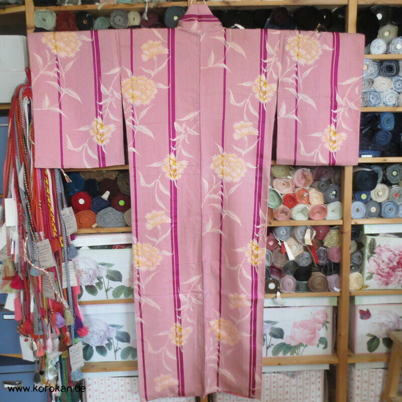 Satin Kasuri Streifen, Nadeshiko Komon Kimono