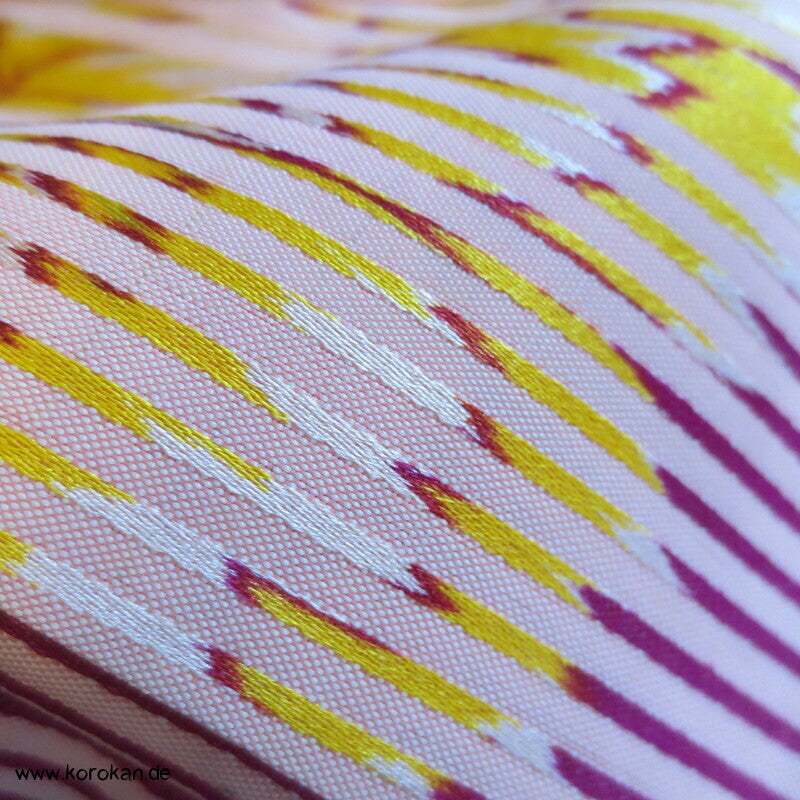 Satin Kasuri Streifen, Nadeshiko Komon Kimono