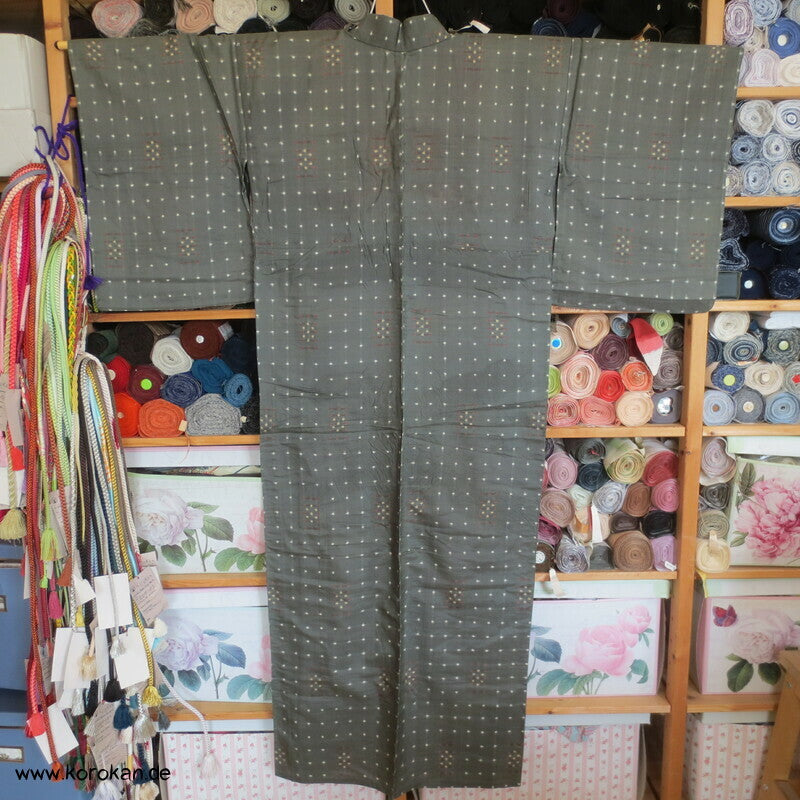 graugrün mit feinem Kasuri Karo Meisen Hitoe Kimono