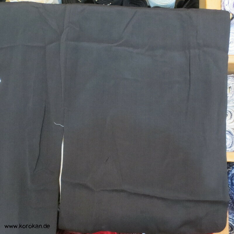 japanischer Tomesode Seidencrepe Kimono mit schmalen Flusslauf