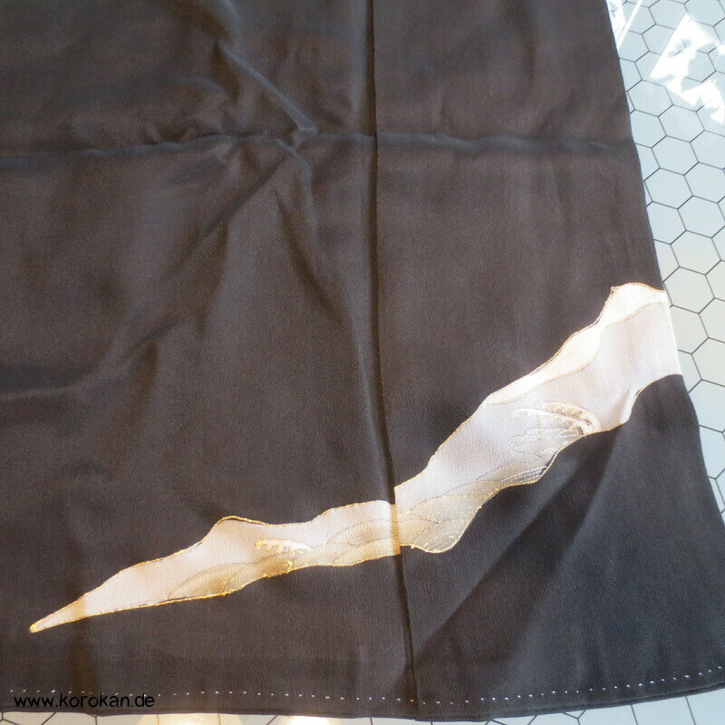 japanischer Tomesode Seidencrepe Kimono mit schmalen Flusslauf