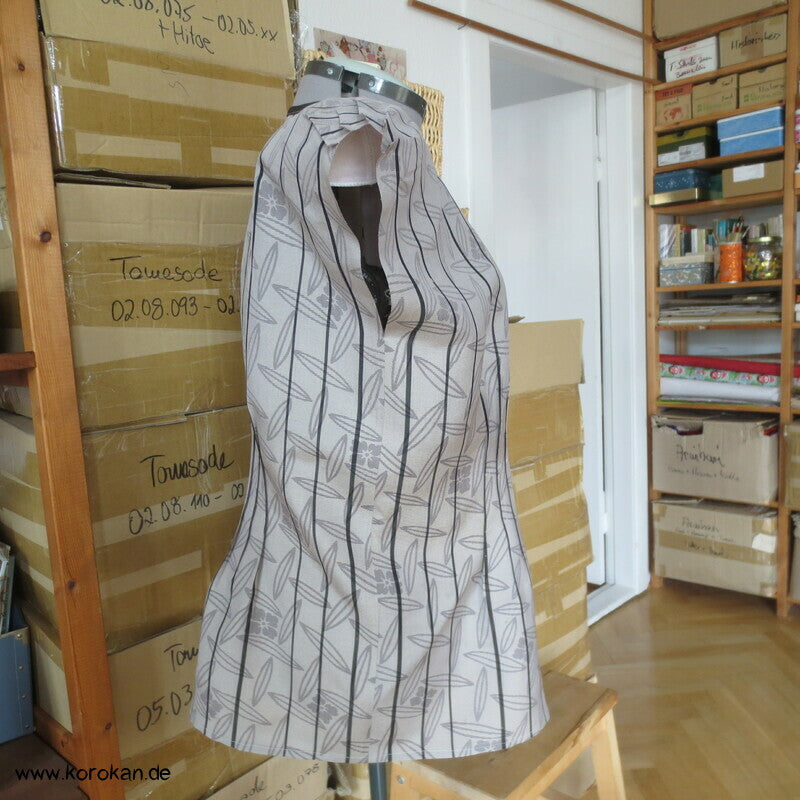 Blätter und Streifen Araihari Kimono Seide Blusentop