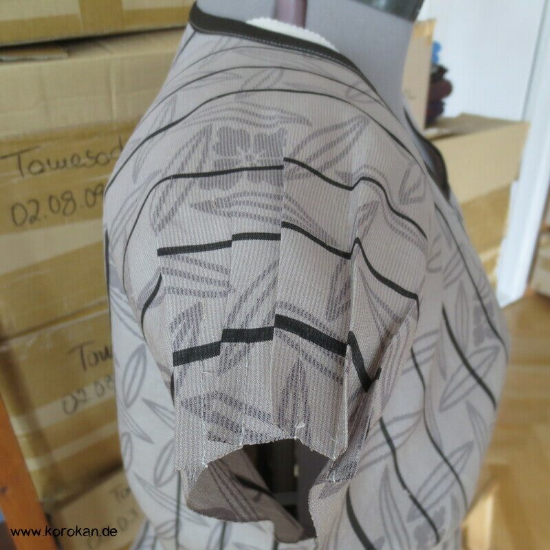 Blätter und Streifen Araihari Kimono Seide Blusentop