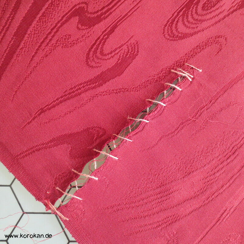 weinrote Wellen Rinzu Damast Seide Araihari Kimono