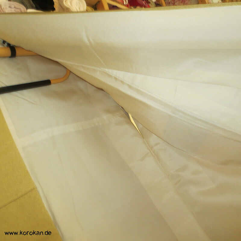 Ume Zweige auf blassem curry Winter Homongi Kimono