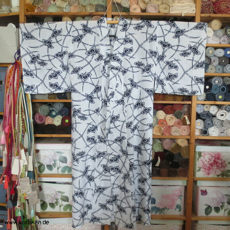 Yukata / Nemaki Kimono reine Baumwolle, mit Paulownia Baumblüten