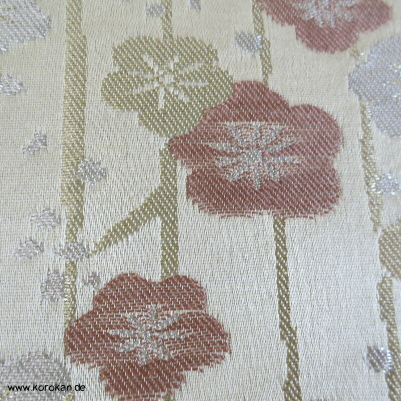 Umeblüten Brokat Fukuro Obi, glänzend auf natur Seidenbrokat Kimonogürtel