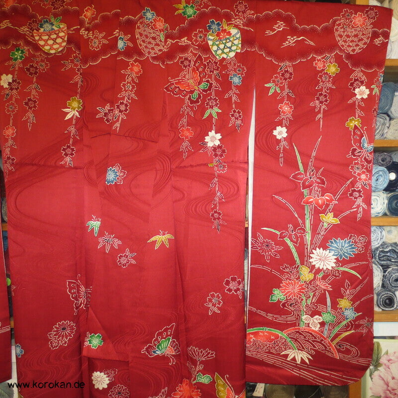 Furisode Seidendamast Kimono mit Bingata Motiven