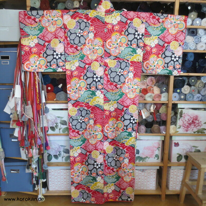 wildbunte Ume, Blüten Komon Kimono, Polyester Damast