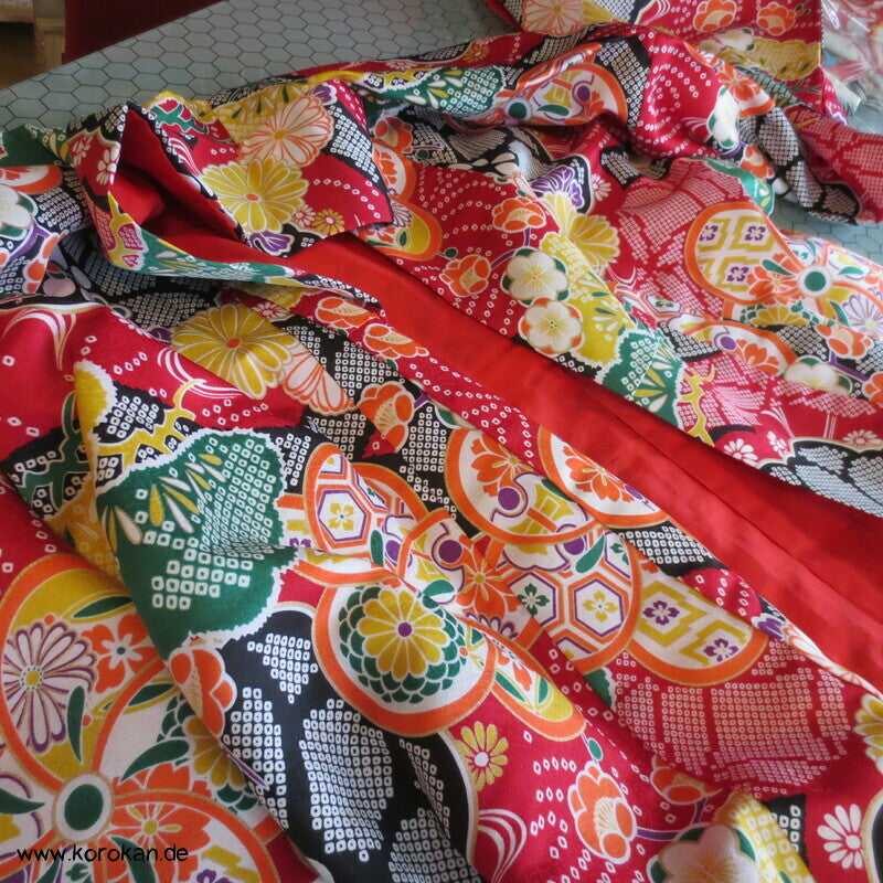 wildbunte Ume, Blüten Komon Kimono, Polyester Damast