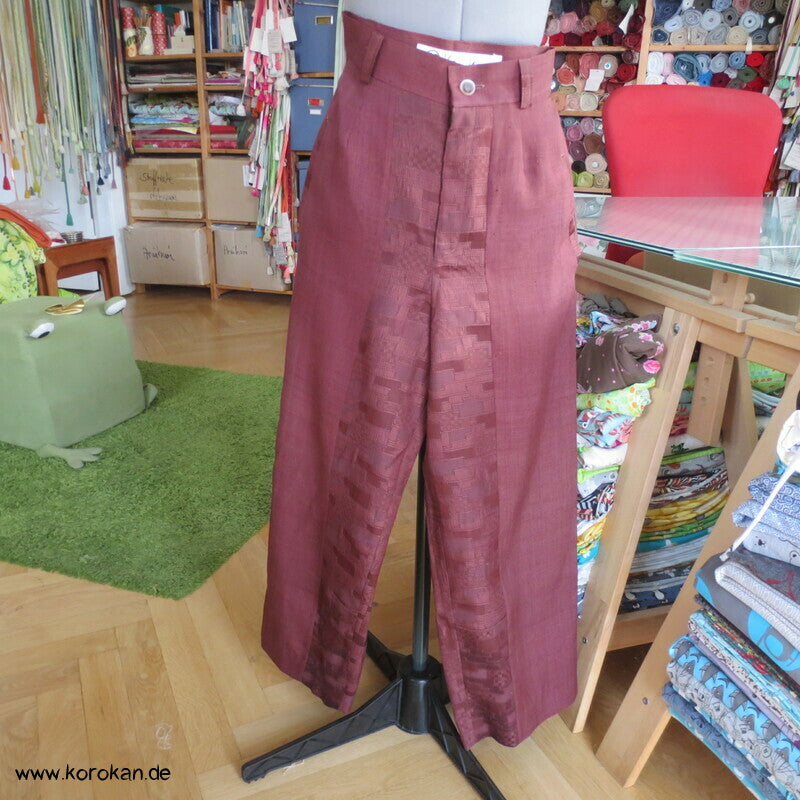 Upcycling Hose aus zwei verschiedenen Kimono Seiden Stoffen