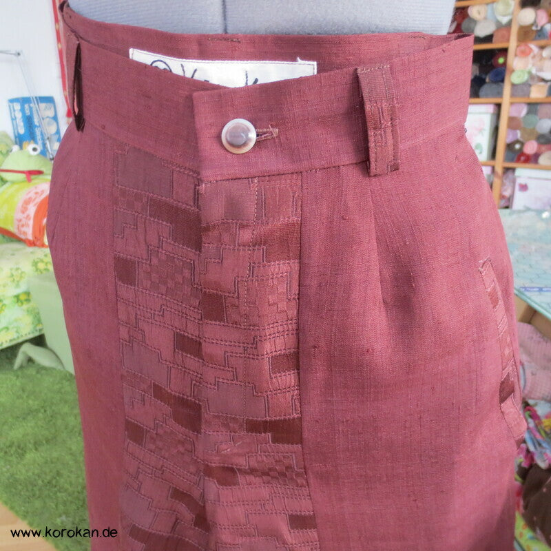 Upcycling Hose aus zwei verschiedenen Kimono Seiden Stoffen
