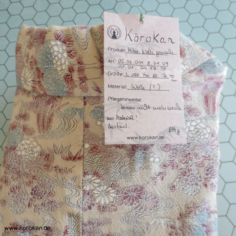 feine Blumen Druckmuster Hitoe Komon Kimono aus Wolle, zerstört